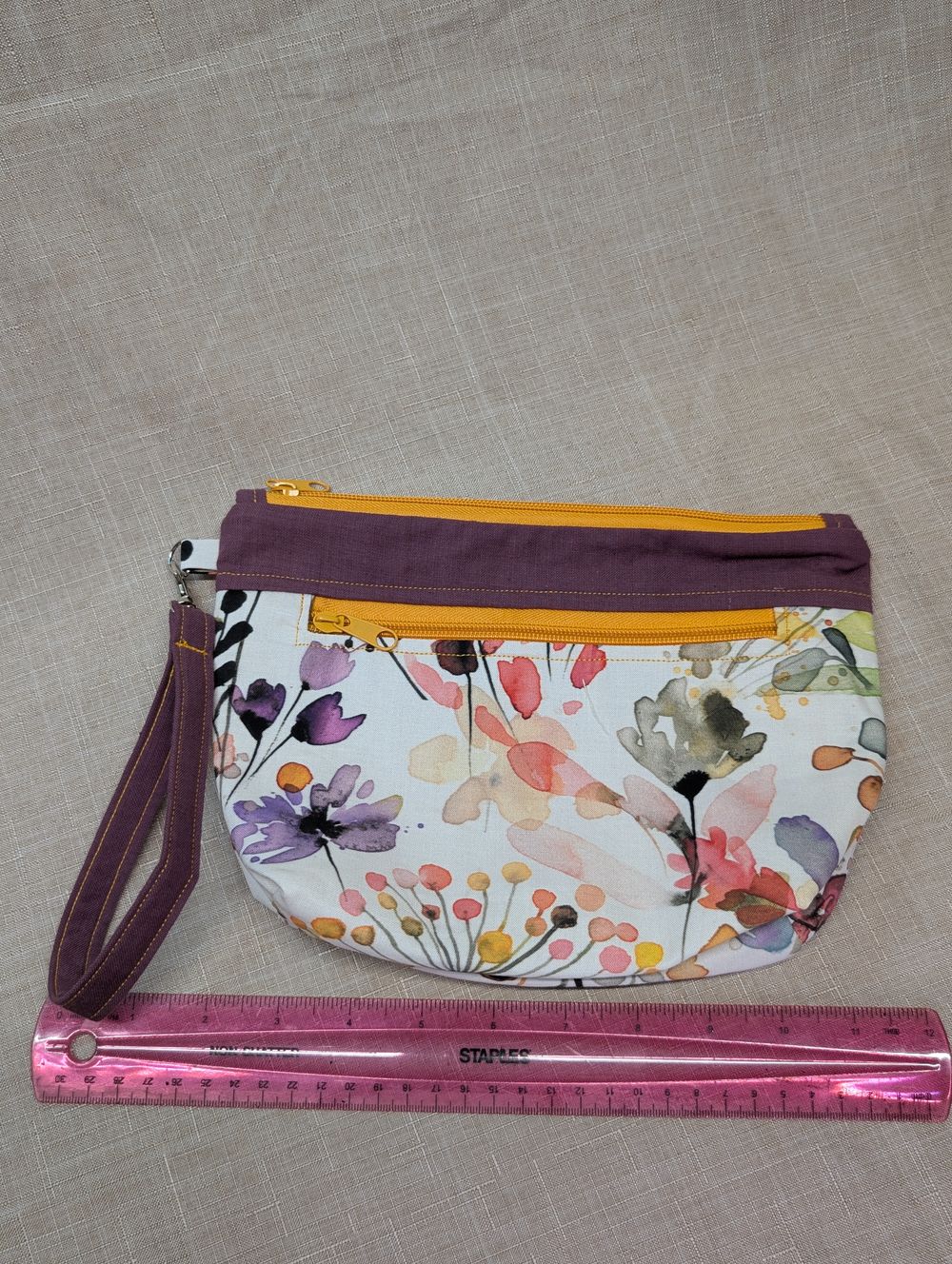Zipper pouch