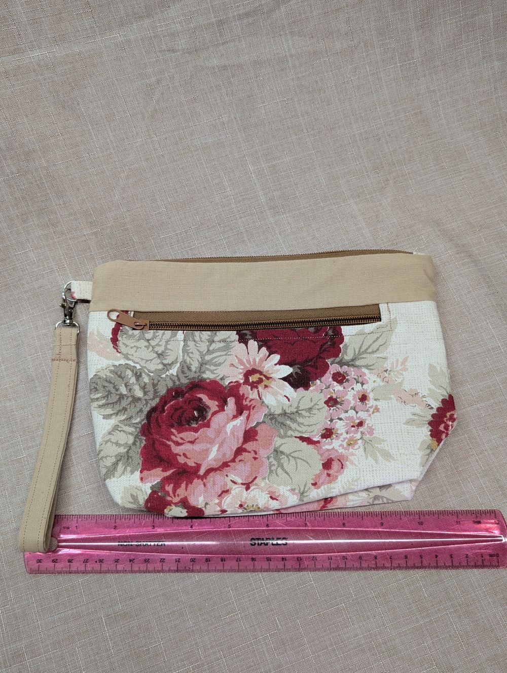 Zipper pouch 